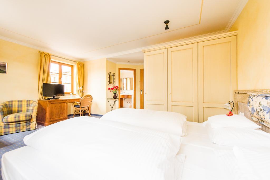Hotel Und Landgasthof Altwirt Großhartpenning Eksteriør bilde