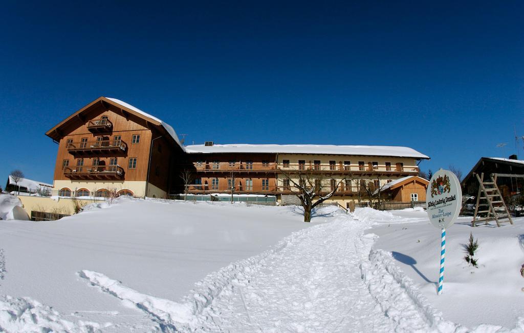 Hotel Und Landgasthof Altwirt Großhartpenning Eksteriør bilde